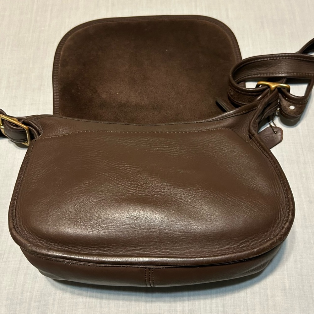 Vintage Coach 9951 Shoulder Messenger Dark Brown Leather Bag. - Picture 8 of 14